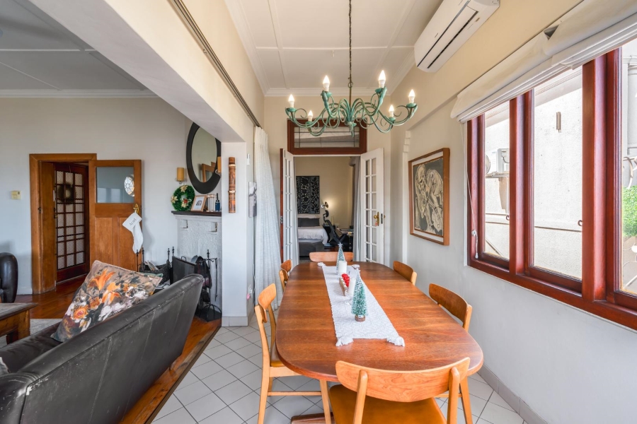 2 Bedroom Property for Sale in Sea Point Western Cape